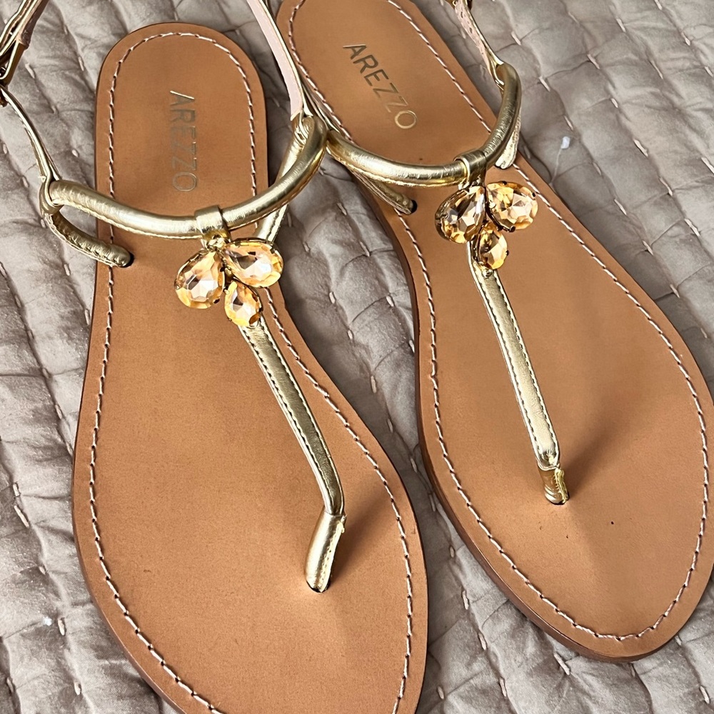Arezzo Women’s Thong Rhinestone Sandal